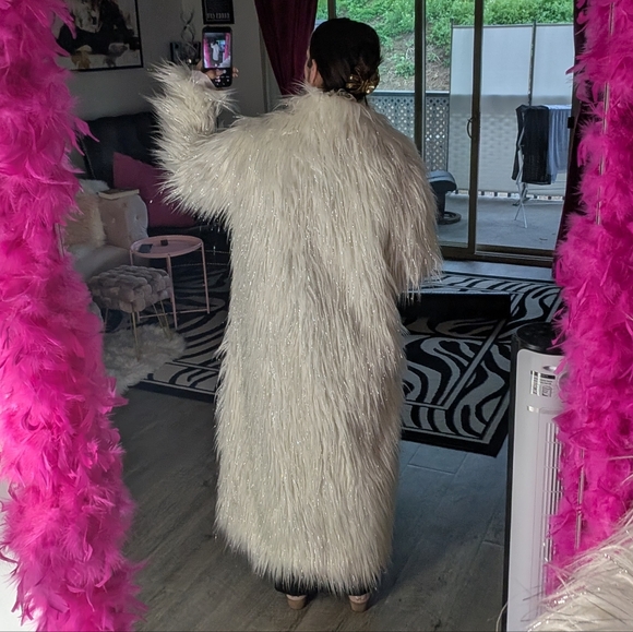 * SOLD * Dolls Kill Club Exx White whinter Fur Arctic Festival Rave Coat - Picture 7 of 11